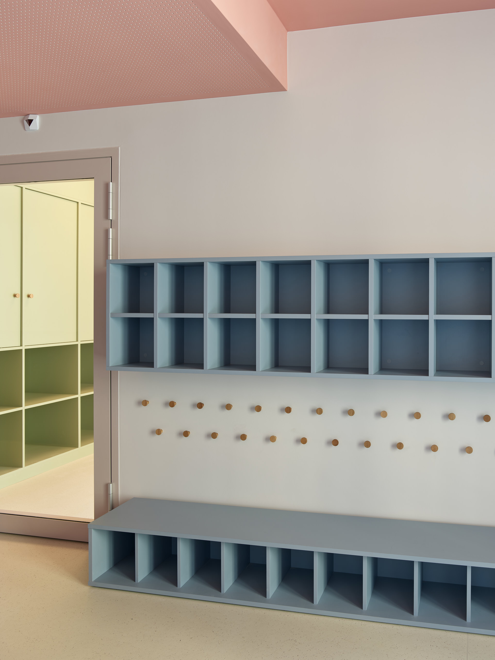 ahp0145 · CORPUS · Crèche aux Eaux-Vives